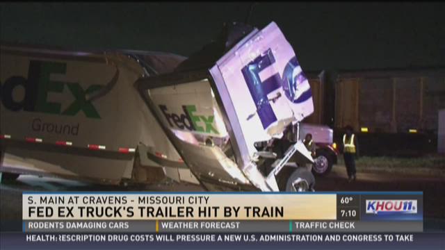 FedEx trailer hit by train in Missouri City | khou.com