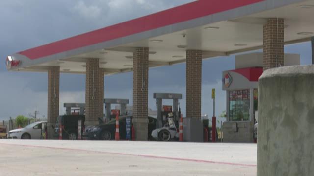 VERIFY: Is name-brand gas better for your car? | 11alive.com