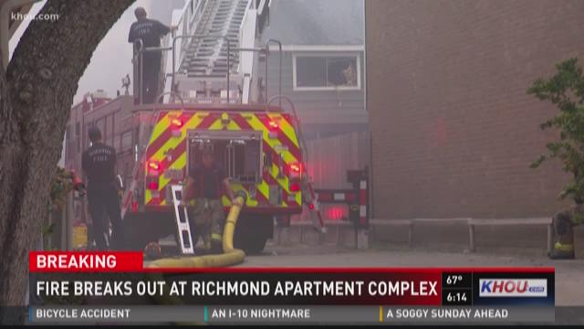 Nine units damaged in apartment fire in west Houston | khou.com